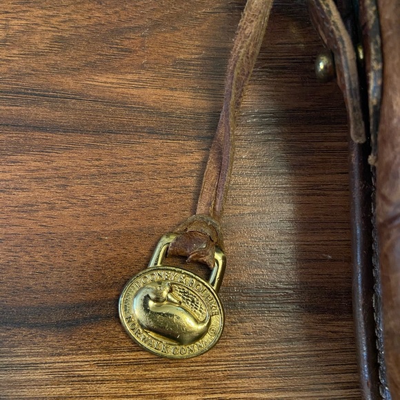 VTG RARE Dooney & Bourke Crossbody Bag Brown Leather Alligator Croc Embossed USA - Picture 8 of 16